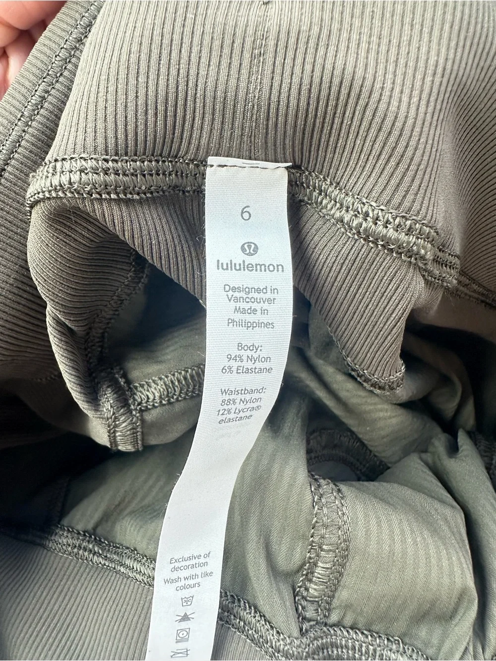 Lululemon Dance‎ Studio Crop 25